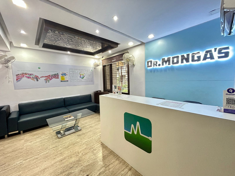 Cover photo of Dr. Monga - Best Gastroenterologist in Delhi | Stomach doctor near me